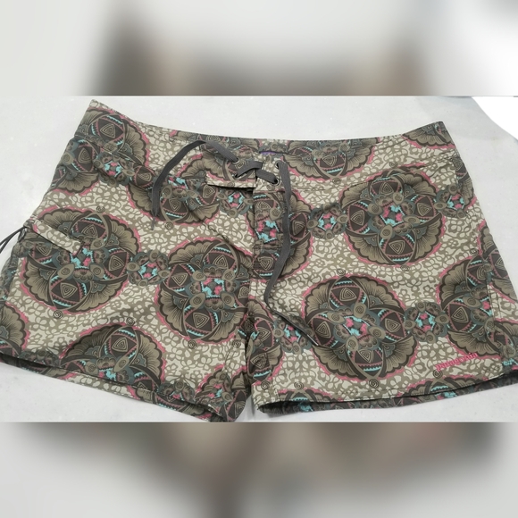 Patagonia Other - Patagonia Women's Wavefarer Board Shorts Size 8